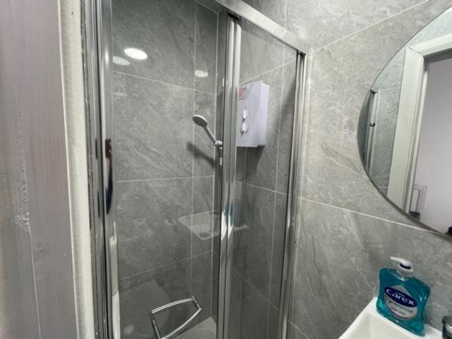Budget Bliss, W12, White City, Shepherd's Bush Market 3*
